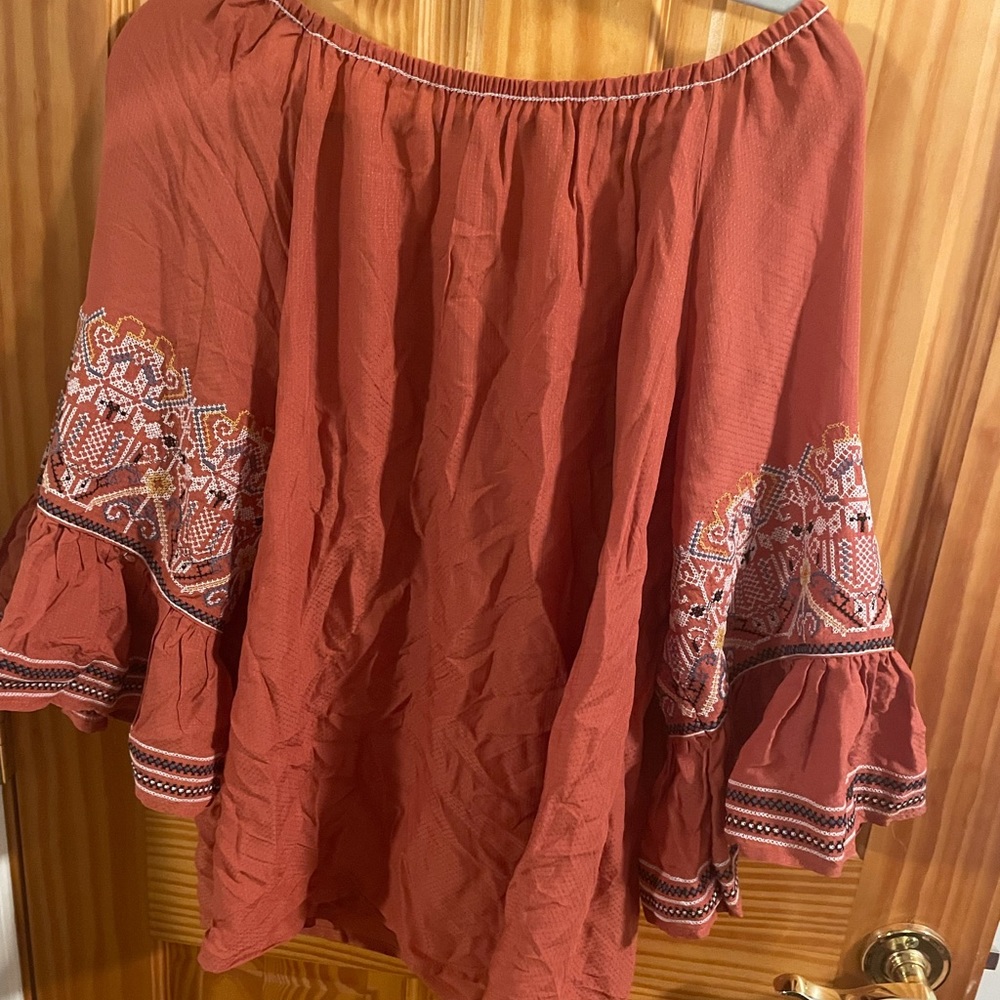 Ruffle Sleeve Top/Blouse